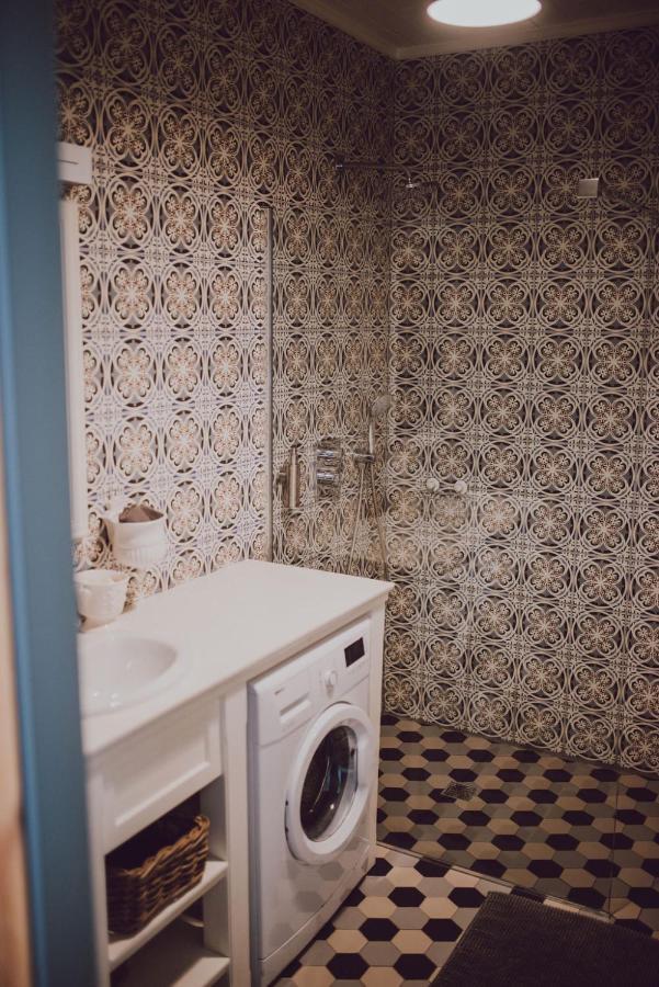 Saha Kluba Apartamenti Кулдига Экстерьер фото