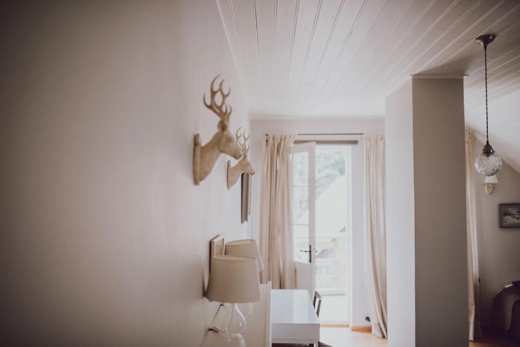 Saha Kluba Apartamenti Кулдига Экстерьер фото