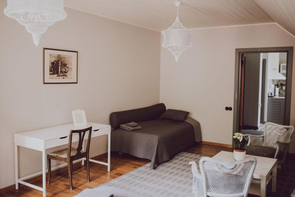 Saha Kluba Apartamenti Кулдига Экстерьер фото