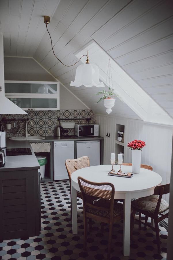 Saha Kluba Apartamenti Кулдига Экстерьер фото
