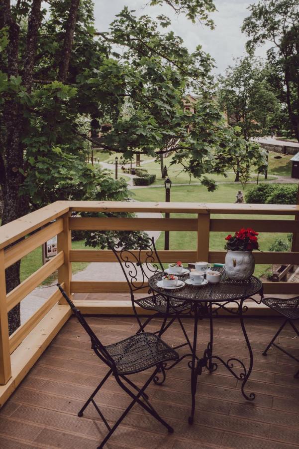Saha Kluba Apartamenti Кулдига Экстерьер фото
